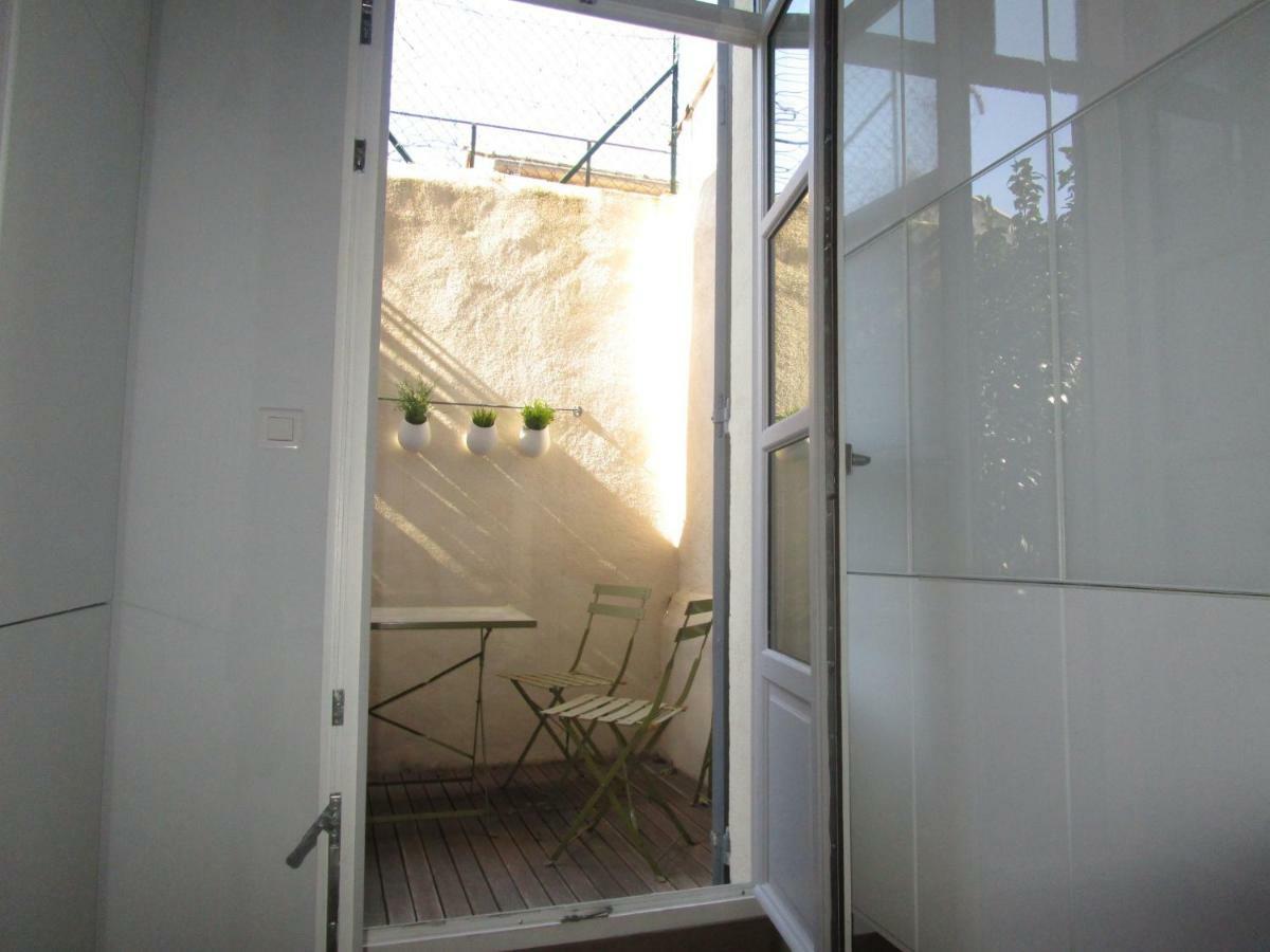 Maison 3 Chambres - Terrasse - Climatisation 10 Minutes A Pied Du Pont D'Aviñón Exterior foto